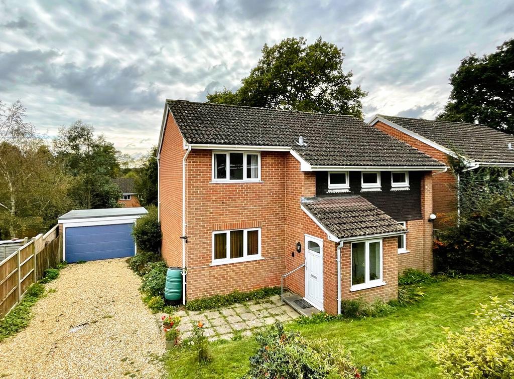 Colden Common, Winchester 4 bed detached house for sale £535,000