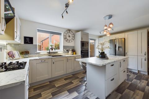 37 Ashworth Road, Lytham St Annes, FY8 2FU