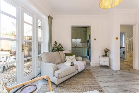 1 Malthouse Way, Marlow, SL7 2UE