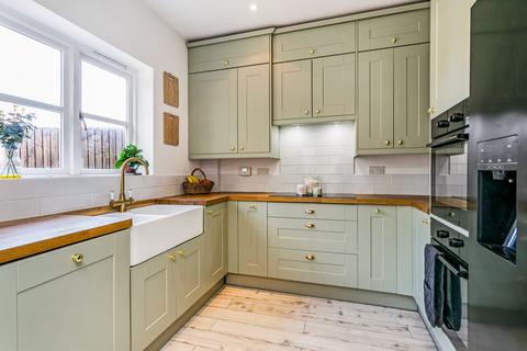 1 Malthouse Way, Marlow, SL7 2UE
