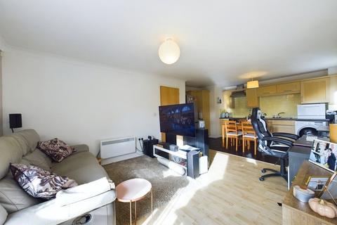 30 Carmichael Close, Ruislip, HA4 6LQ