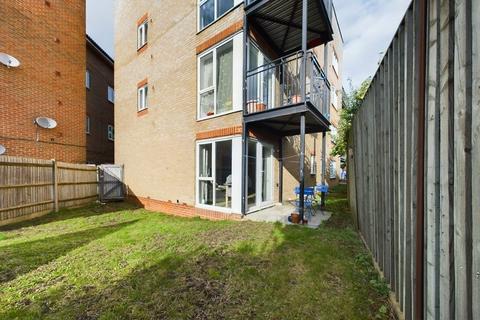 30 Carmichael Close, Ruislip, HA4 6LQ
