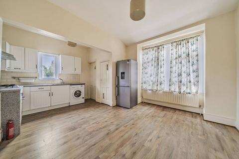 107 Birkbeck Road, Beckenham, BR3 4SR