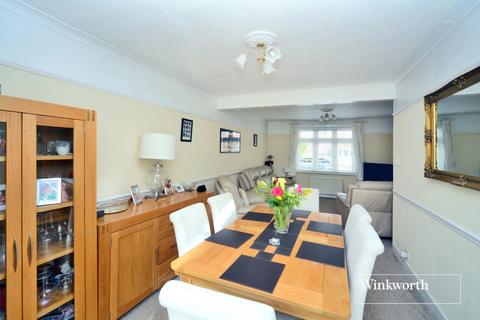 23 Idmiston Square, Worcester Park, KT4 7SX