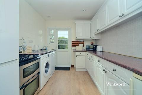 23 Idmiston Square, Worcester Park, KT4 7SX
