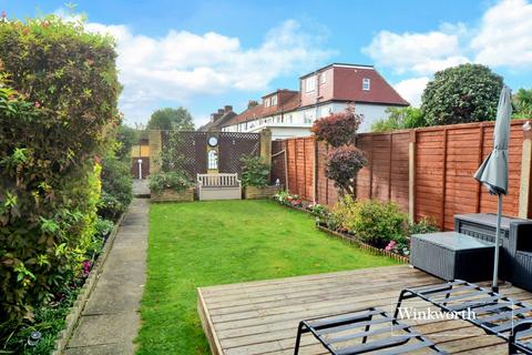 23 Idmiston Square, Worcester Park, KT4 7SX