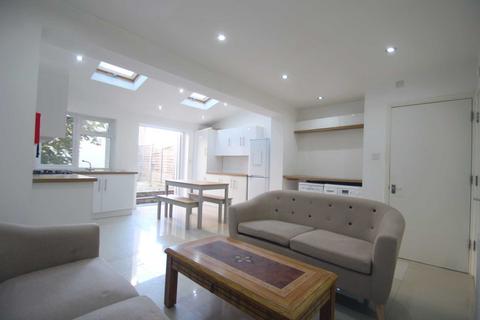 4 bedroom terraced house to rent, Ridgefield Road, East Oxford *Student Property 2026*