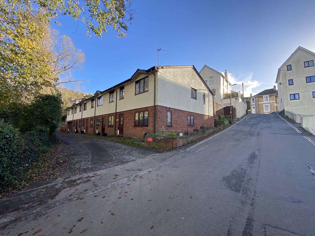 Lower Church Road, Torquay TQ1 2 bed flat £850 pcm (£196 pw)