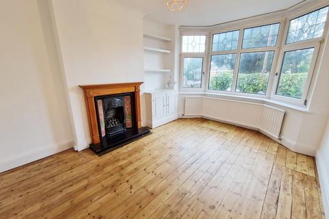 3 bedroom semi-detached house to rent - Harrow Road, Nottingham, Nottinghamshire, NG8 1FG