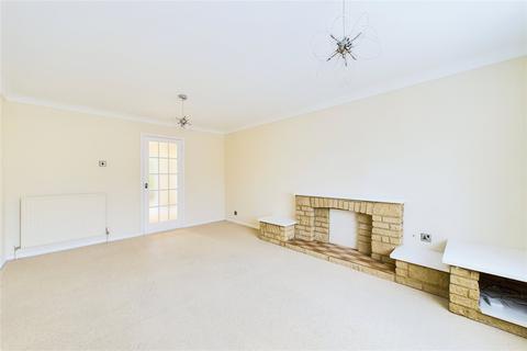 4 bedroom detached house to rent, Welby Crescent, Winnersh, Wokingham, Berkshire, RG41