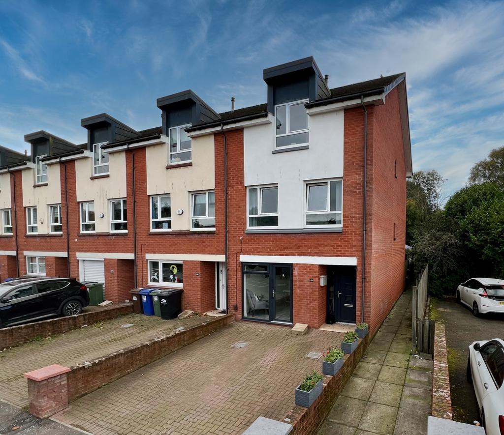 6A Kings Road, Elderslie 4 bed townhouse £229,995
