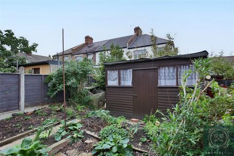 3 bedroom terraced house for sale - Berwick Road, London, N22