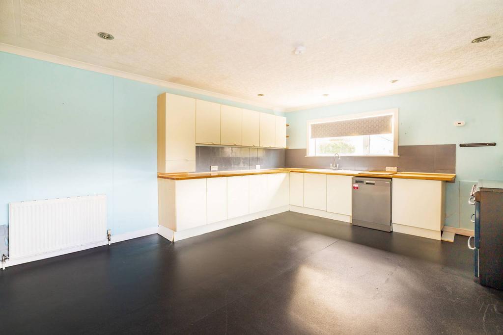 Rhu View 66 Newmarket, Isle Of Lewis, HS2 0DU 4 bed detached house for