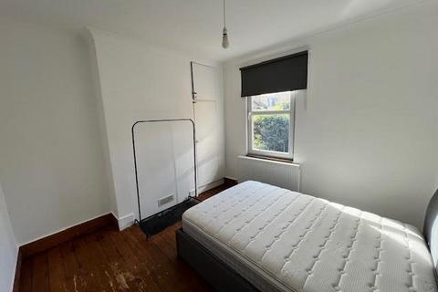 3 bedroom house to rent - Moylan Road, Hammersmith, London, W6