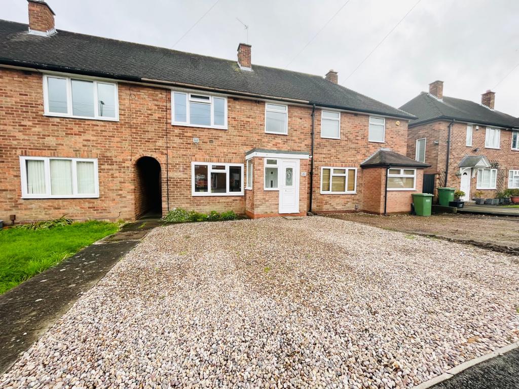 Lawnswood Avenue, Shirley, Solihull... 3 bed terraced house £1,250