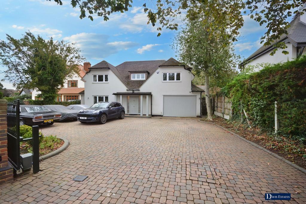 Elm Grove, Emerson Park, Hornchurch, RM11 5 bed detached house for sale