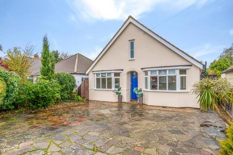 3 bedroom detached bungalow to rent, Sunbury on Thames,  Surrey,  TW16