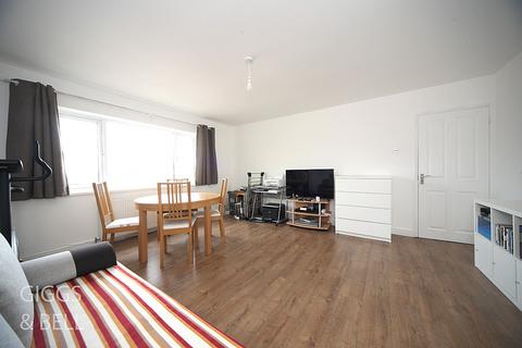 2 bedroom apartment for sale, Stockwood Crescent, Luton, Bedfordshire, LU1
