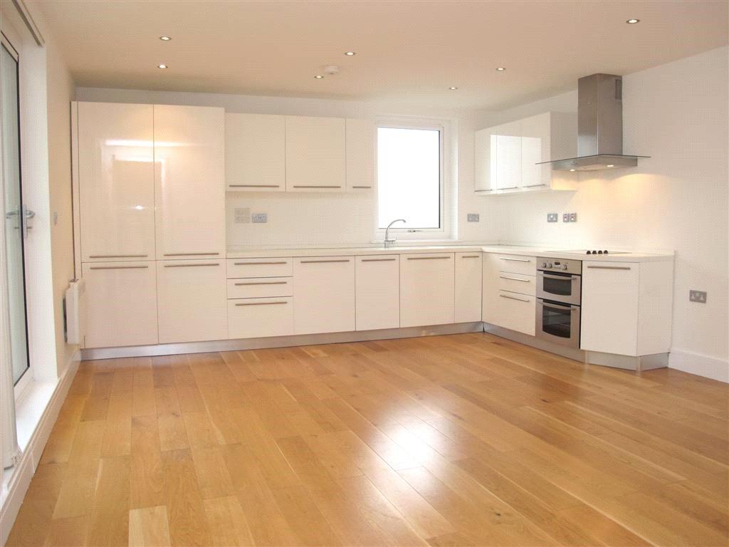 Kitchen/Reception