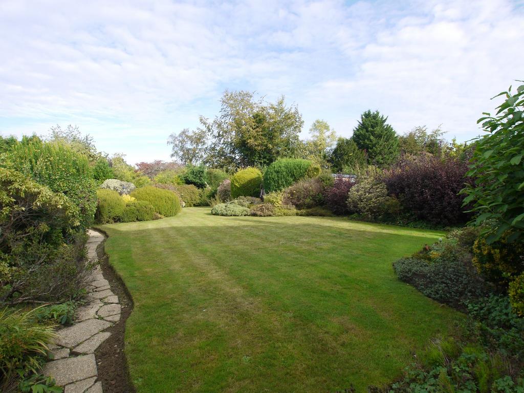 Marlborough Crescent, Sevenoaks, TN13 4 bed detached house for sale £