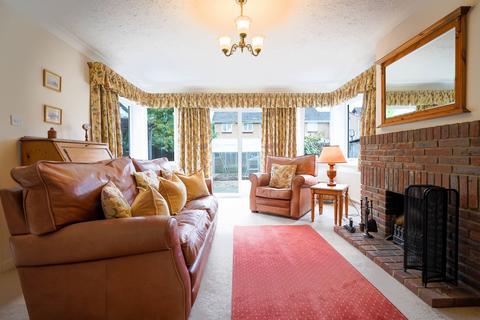 6 Berrycroft, Willingham, Cambridge, CB24 5JX