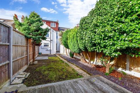 72 Downs Road, Walmer, Deal, CT14 7TB