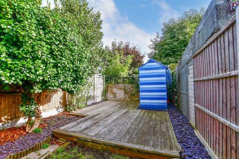 72 Downs Road, Walmer, Deal, CT14 7TB