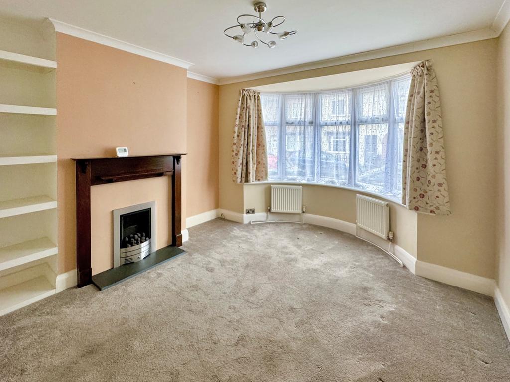Seymour Road, Northfleet, Gravesend... 3 bed end of terrace house for