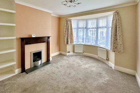 3 bedroom end of terrace house for sale, Seymour Road, Northfleet, Gravesend, Kent, DA11
