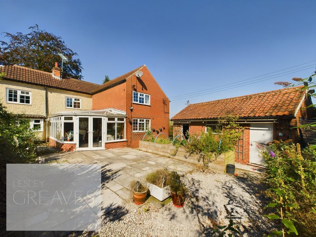 Lingwood Lane, Woodborough, Nottingham 4 bed cottage for sale £500,000