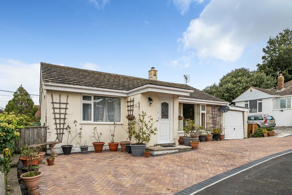 Winston Court, Teignmouth 2 bed detached bungalow for sale £375,000