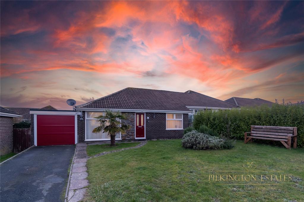 Wembury, Wembury PL9 2 bed bungalow £300,000