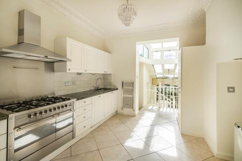 Lower Maisonette, 7 Cloudesley Square, London, N1 0HT