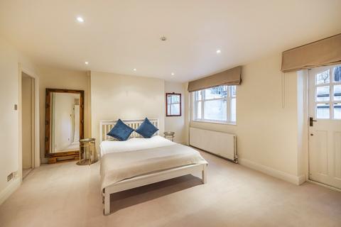 Lower Maisonette, 7 Cloudesley Square, London, N1 0HT