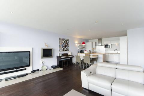2 bedroom flat for sale, Western Gateway, Royal Docks, London, E16