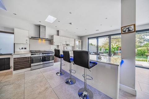 58 Swyncombe Avenue, London, W5 4DS