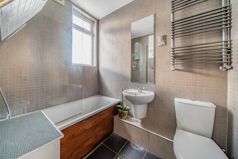 58 Swyncombe Avenue, London, W5 4DS