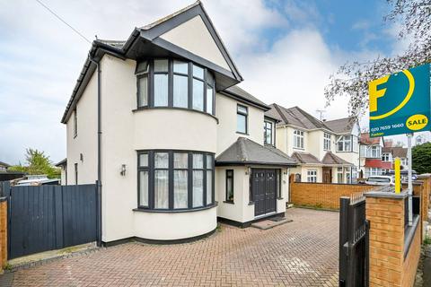 23 Alderney Avenue, Hounslow, TW5 0QN
