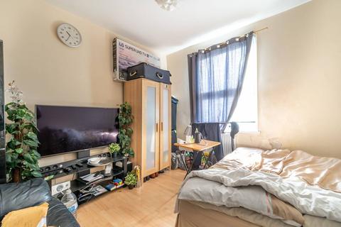 2 bedroom terraced house for sale, Essex Street, Forest Gate, London, E7