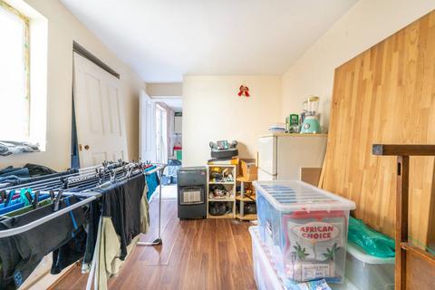 2 bedroom terraced house for sale, Essex Street, Forest Gate, London, E7