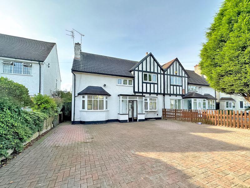 Forest Avenue, Walsall 3 bed semidetached house for sale £250,000