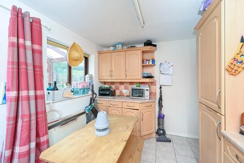 8 Rembrandt Close, Cannock, WS11 7GW