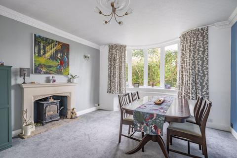 131 Valley Road, Kenley, CR8 5BY