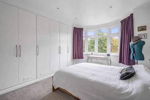 131 Valley Road, Kenley, CR8 5BY
