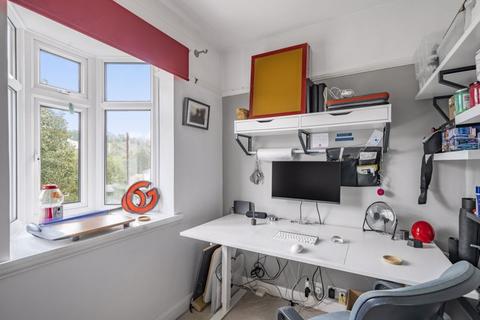 131 Valley Road, Kenley, CR8 5BY