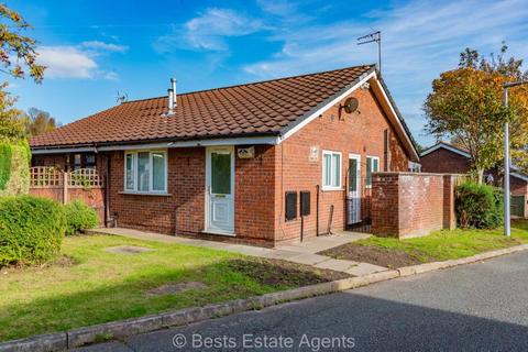 2 bedroom semi-detached bungalow for sale - Betchworth Crescent, Clifton Park, Runcorn