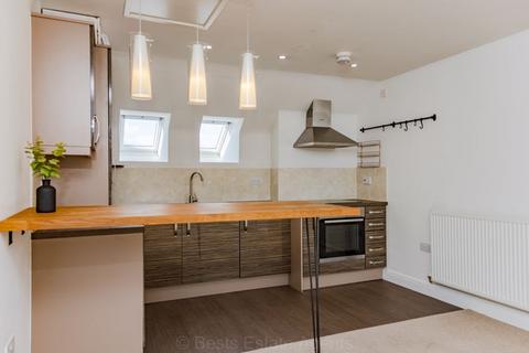2 bedroom apartment for sale - Lawson House, Lawson Road, Higher Runcorn