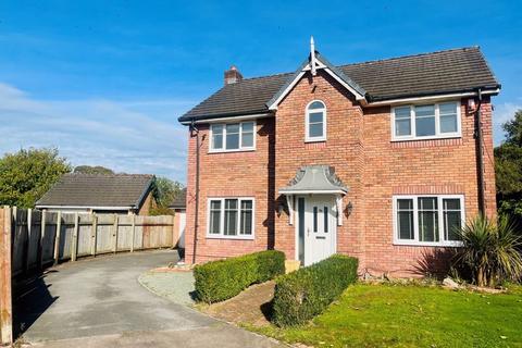 4 bedroom detached house for sale - The Shires, Gilwern, Abergavenny