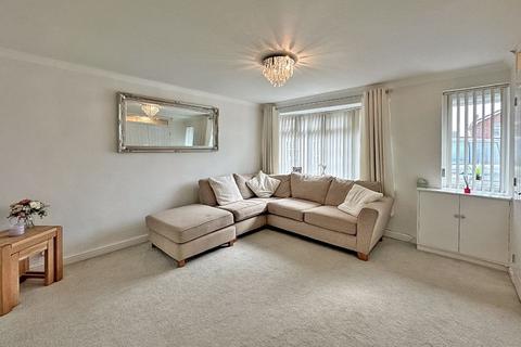 14 Brockeridge Close, Willenhall, WV12 5DN