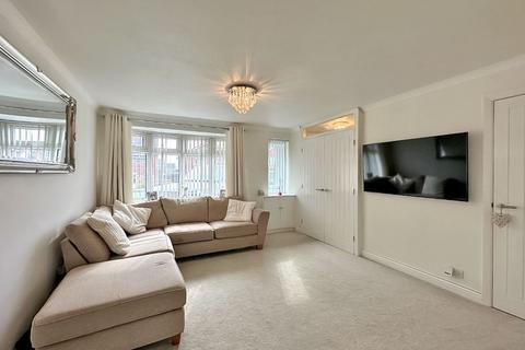14 Brockeridge Close, Willenhall, WV12 5DN